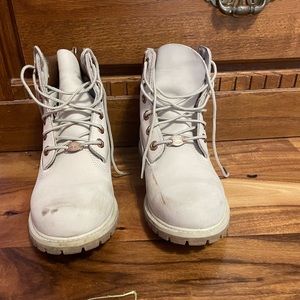 Size 7.5 Timberlands, cream and bronze ankle boots